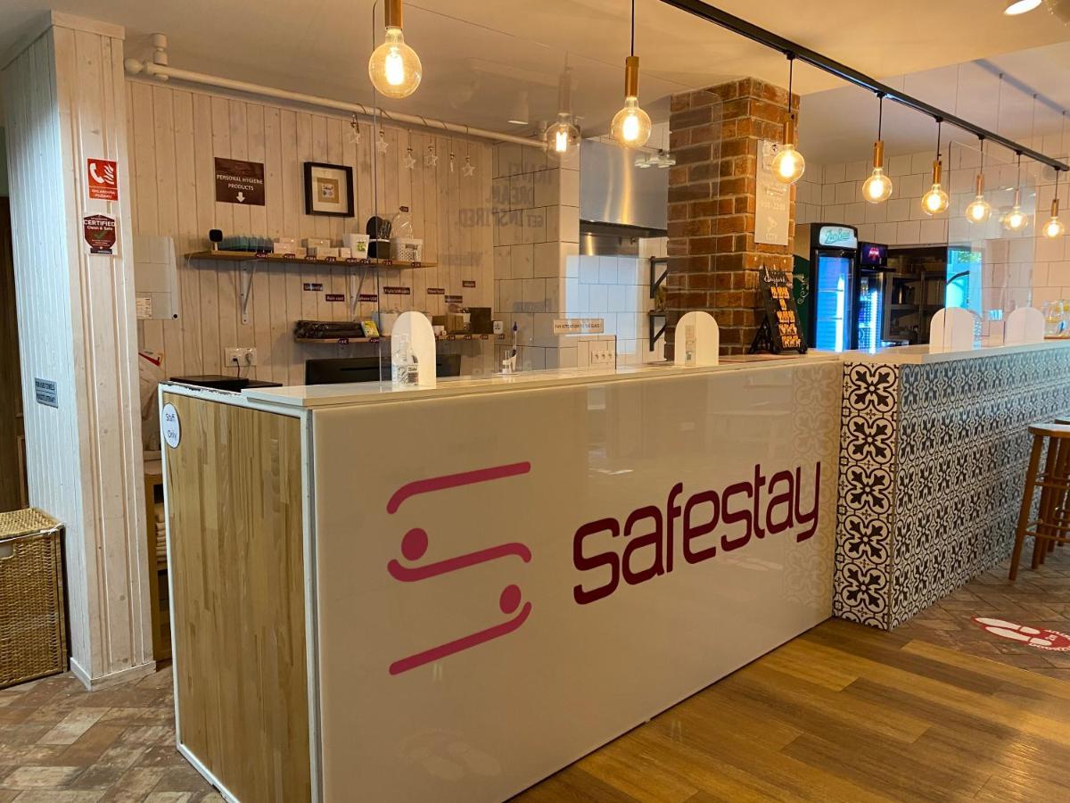 Safestay Bratislava Presidential Palace Ngoại thất bức ảnh